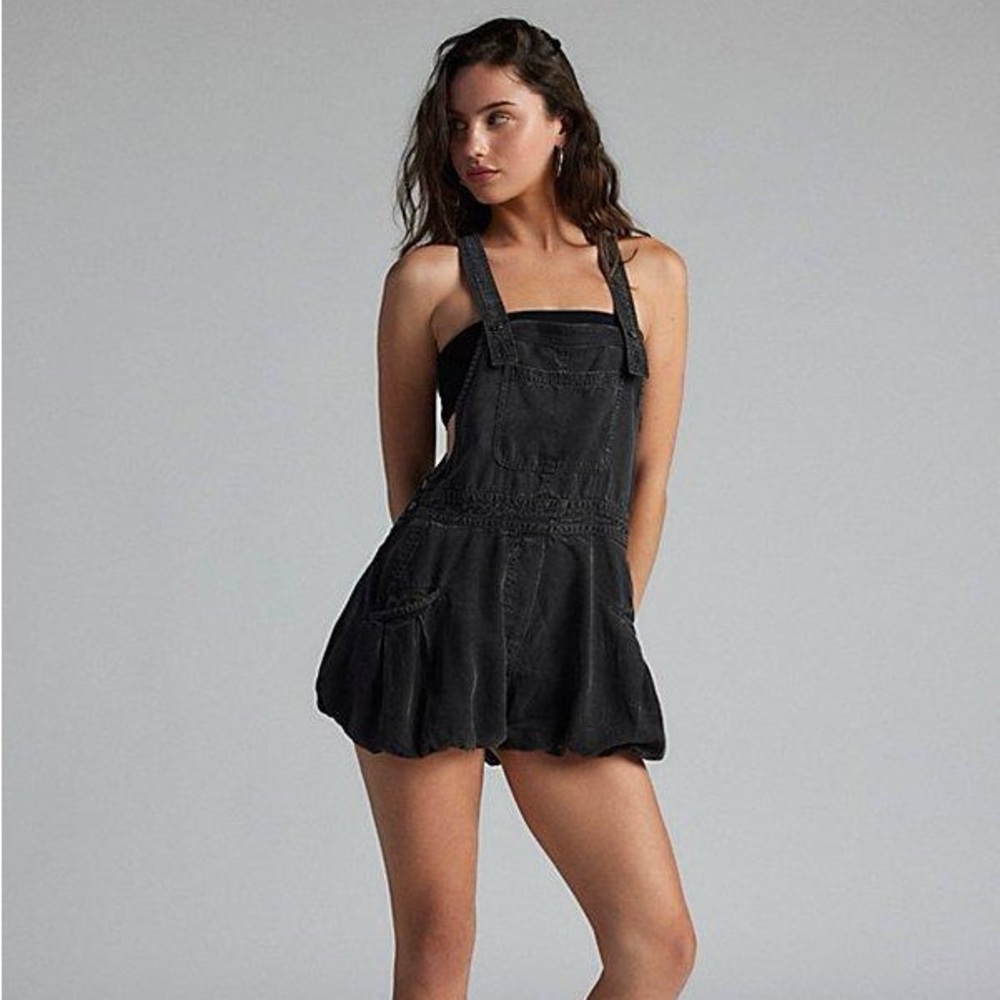 New Urban Outfitters BDG Lou Balloon Romper